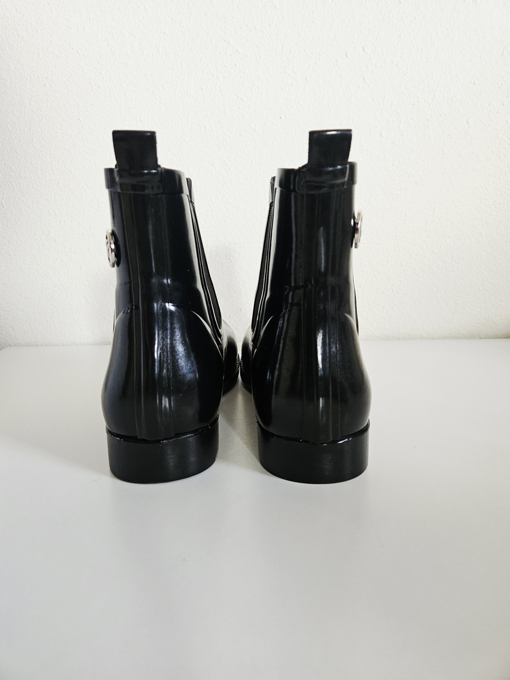 Michael Kors Women's Black Gloss Chelsea Rain Boots - Picture 3 of 7